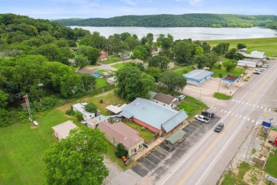 /international/us/105-n-main-street-spavinaw-ok-110100044153/