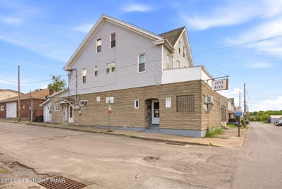 /international/us/181-s-wyoming-street-hazleton-pa-110108665475/