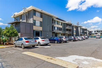 /international/us/94-246-leoku-street-waipahu-hi-110101030496/