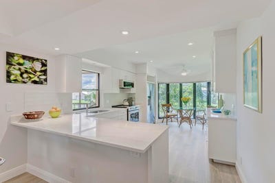 /international/us/17053-waterbend-231-drive-jupiter-fl-110106620873/