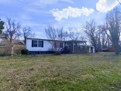 /international/us/262-lowe-st-buchanan-va-110106207755/