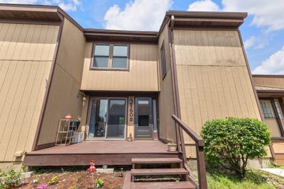 /international/us/1503-huntington-court-east-greenbush-ny-110108361984/