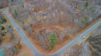 /international/us/1376-horseshoe-drive-kronenwetter-wi-110104867682/