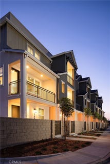 /international/us/136-s-tulip-avenue-compton-ca-110100967176/