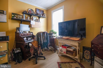 /international/us/606-ridgley-street-orbisonia-pa-110098336261/