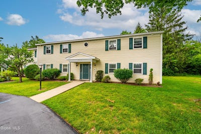 /international/us/192-cedarview-lane-watervliet-ny-110109064284/
