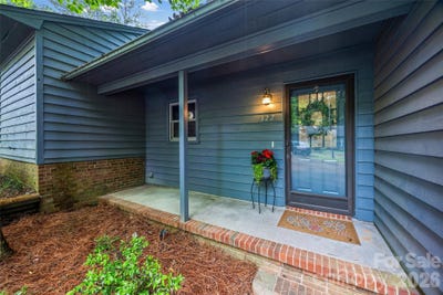 /international/us/122-foxwood-village-drive-fort-mill-sc-110108534211/