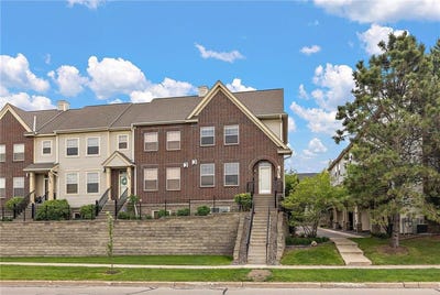 /international/us/8262-labont-way-eden-prairie-mn-110108339158/