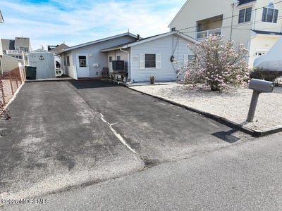 /international/us/28-w-hudson-drive-little-egg-harbor-nj-110107440627/