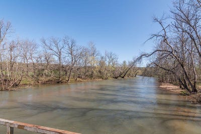 /international/us/4021-flat-creek-road-cape-fair-mo-110098679172/