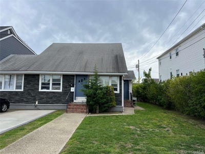/international/us/126-radcliffe-road-island-park-ny-110108552084/
