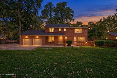 /international/us/2207-stallings-drive-kinston-nc-110110270844/