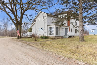 /international/us/1431-il-route-75-freeport-il-110106782797/