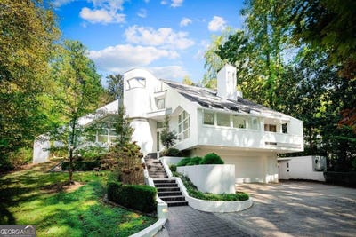 /international/us/423-hillside-drive-nw-atlanta-ga-110120751573/