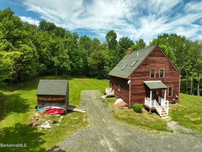 /international/us/411-mcnerney-rd-becket-ma-110108711557/