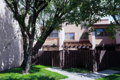 /international/us/445-w-park-dr-miami-fl-110110336824/