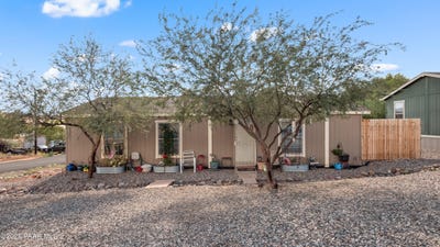 /international/us/2590-s-kadomoto-drive-cornville-az-110102215643/