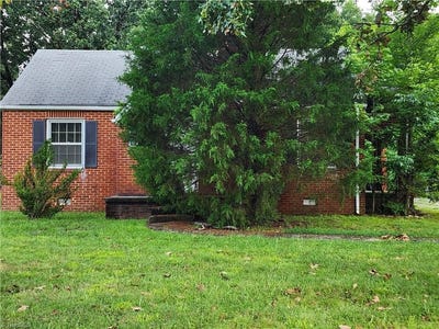 /international/us/2003-eastchester-drive-high-point-nc-110100973319/