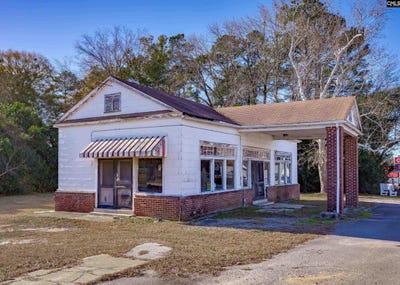 /international/us/2491-and-2483-main-street-elgin-sc-110106523018/