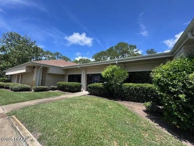 /international/us/325-n-williamson-boulevard-daytona-beach-fl-110101874091/
