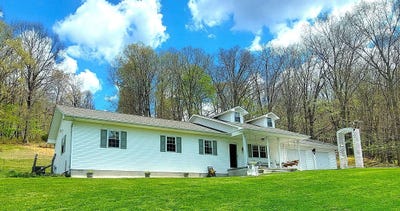 /international/us/6613-back-valley-rd-lindside-wv-110107479002/
