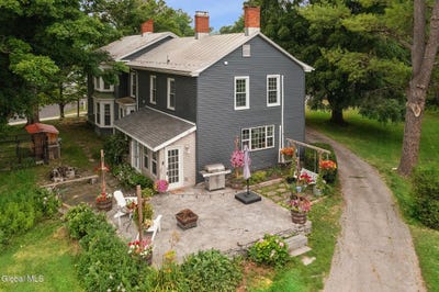 /international/us/352-main-street-schoharie-ny-110119405438/