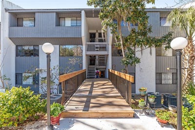 /international/us/2674-sw-14th-drive-gainesville-fl-110106038739/