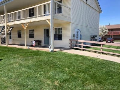 /international/us/20883-flora-street-roseville-mi-110107783239/