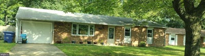 /international/us/936-longfellow-court-herndon-va-110107981148/