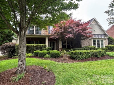 /international/us/8811-tamarron-drive-charlotte-nc-110108552300/