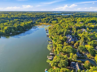 /international/us/510-pleasant-view-road-chanhassen-mn-110110321460/
