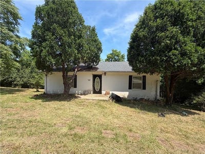 /international/us/533-thornton-road-mayodan-nc-110108495168/