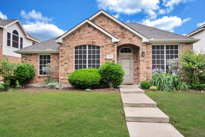 /international/us/7046-saint-augustine-drive-frisco-tx-110108123040/