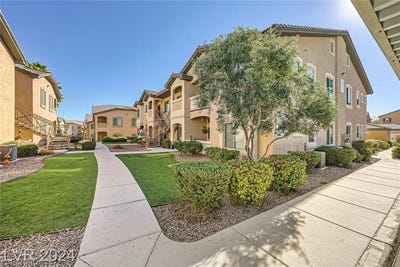 /international/us/8985-s-durango-drive-las-vegas-nv-110109301030/