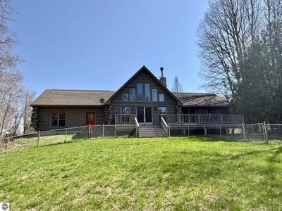 /international/us/751-hunters-ridge-marion-mi-110106338303/