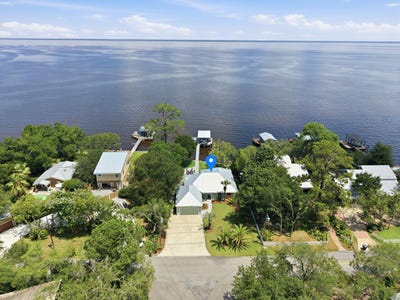 /international/us/231-bay-circle-drive-santa-rosa-beach-fl-110119333753/