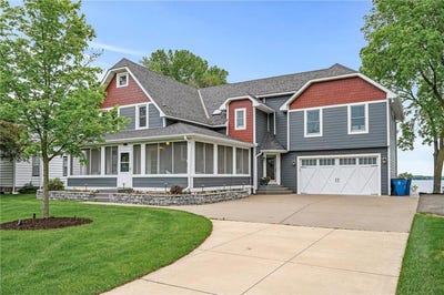 /international/us/255-s-shore-drive-forest-lake-mn-110098062597/