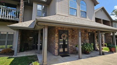 /international/us/7832-cozy-cove-road-branson-mo-110100533897/