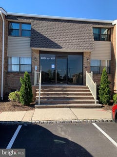 /international/us/414-sharon-court-woodbridge-nj-110107549859/