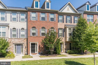 /international/us/2531-standifer-place-lanham-md-110107930556/