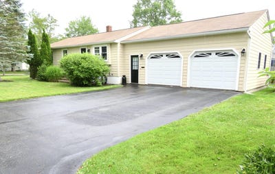 /international/us/274-longfellow-street-westbrook-me-110100940757/