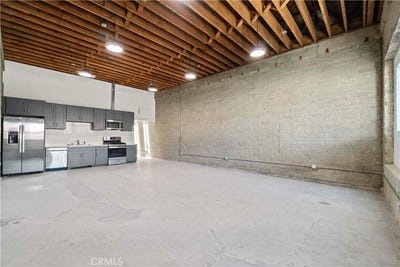 /international/us/1901-s-pacific-avenue-san-pedro-ca-110094648175/