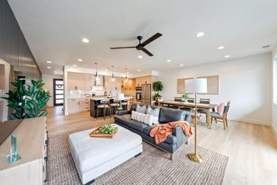 /international/us/1624-w-ledges-st-george-ut-110099374281/
