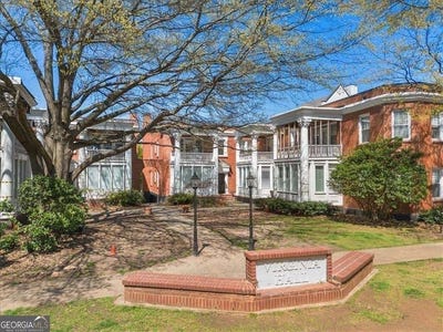 /international/us/878-briarcliff-road-ne-b2-atlanta-ga-110120487478/