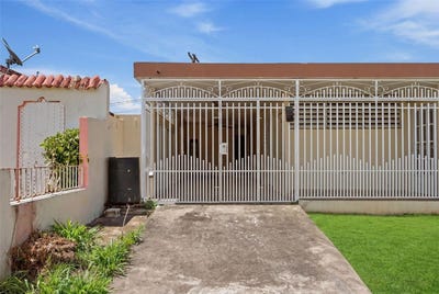 /international/us/1-12-y-arroyo-pr-110108853740/