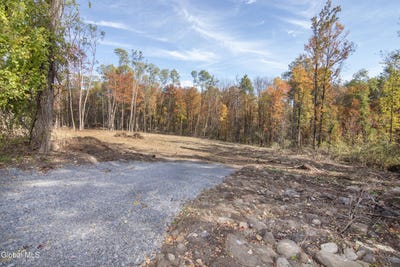 /international/us/93a-sand-hill-road-greenfield-center-ny-110105357427/