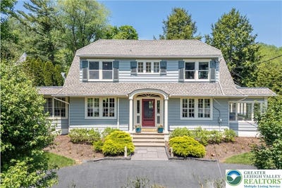 /international/us/2770-s-delaware-drive-easton-pa-110108223924/