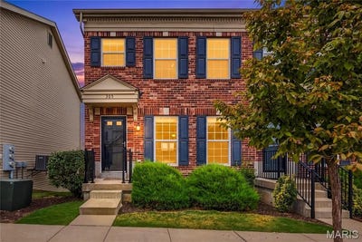 /international/us/305-willott-square-drive-st-peters-mo-110120645897/