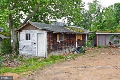 /international/us/24-no-name-street-earleville-md-110107931466/