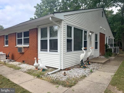 /international/us/221-columbine-avenue-whiting-nj-110110398508/